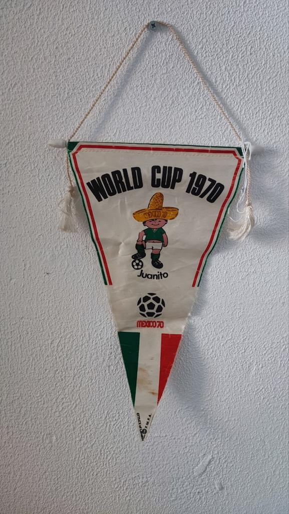 Vintage WK 1970 Mexico Vaantje Juanito, Ophalen of Verzenden, Gebruikt, Overige sporten, Vaantje of Sjaal