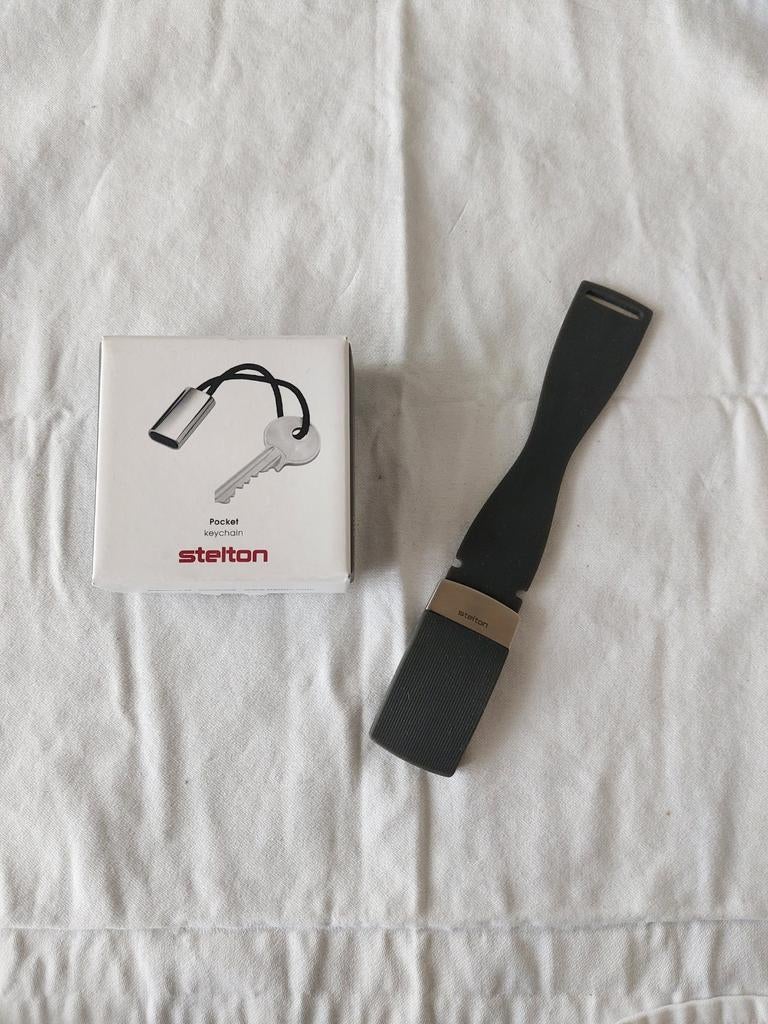Stelton sleutelhanger en bagagelabel, Ophalen of Verzenden, Gebruikt, Merk