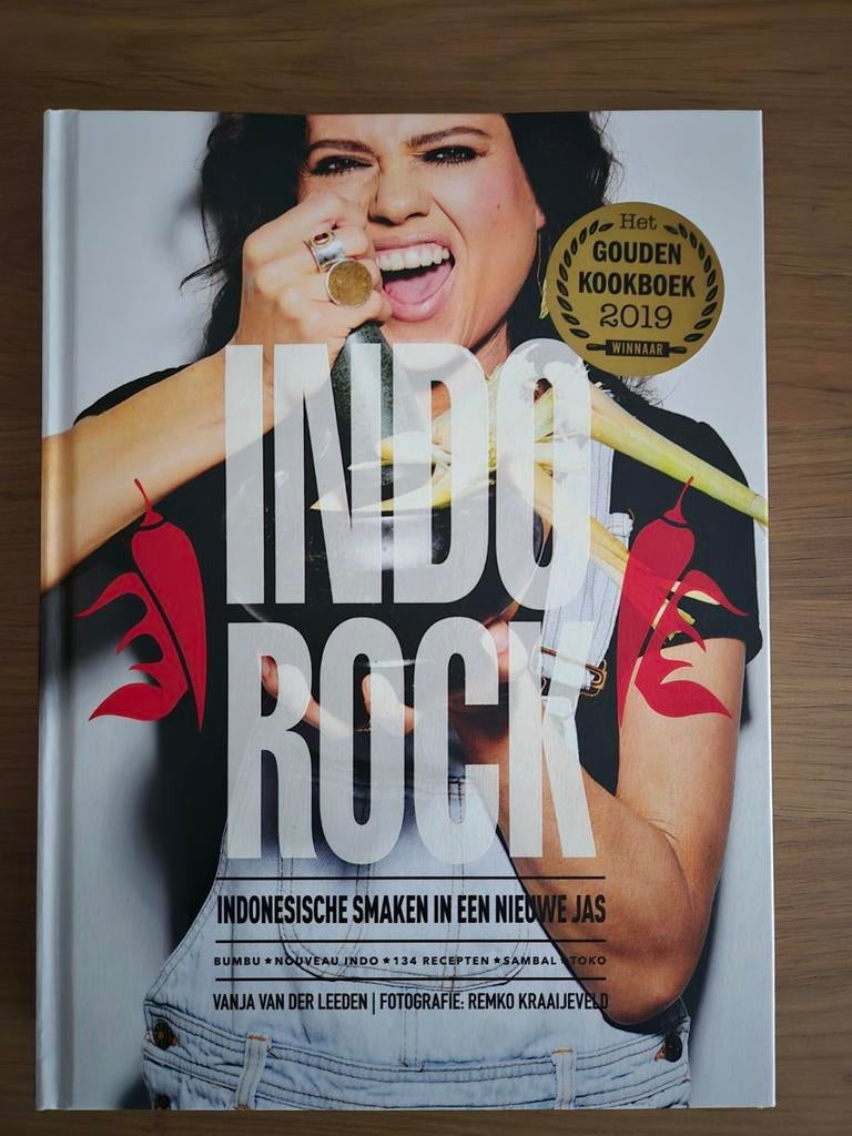 Indorock kookboek - Vanja van der Leeden, Azië en Oosters, Ophalen of Verzenden, Zo goed als nieuw, Hoofdgerechten