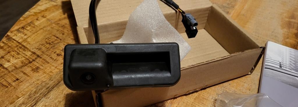 Originele achteruitrijcamera Audi inbouwset., Ophalen of Verzenden, Nieuw