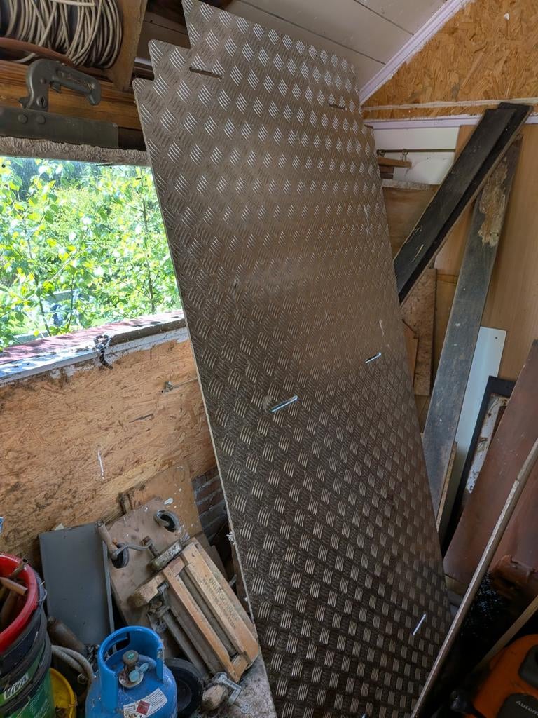 Traanplaat aluminium 5-6,5 mm 200x96 cm, Ophalen