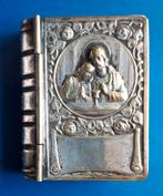 Rozenkrans doosje. I.H.S.  Oud.  Metaal. 5/4/1.2 cm., Ophalen, Gebruikt, Kaart of Prent