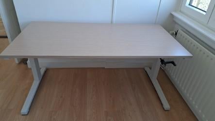 Steelcase slingerbureau 160x80, Ophalen, In hoogte verstelbaar, Gebruikt, Overige merken
