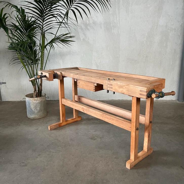 Kleine timmermanswerkbank, oude werkbank, dressoir, Antiek en Kunst, Curiosa en Brocante, Ophalen