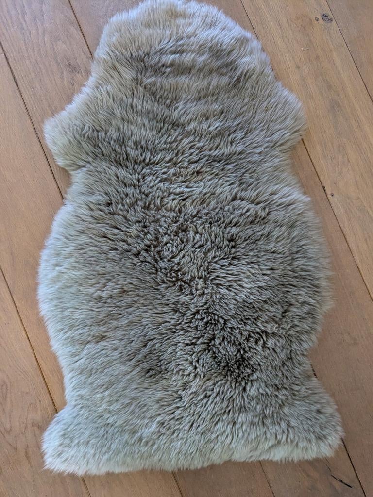 Schapenvacht., Ophalen of Verzenden