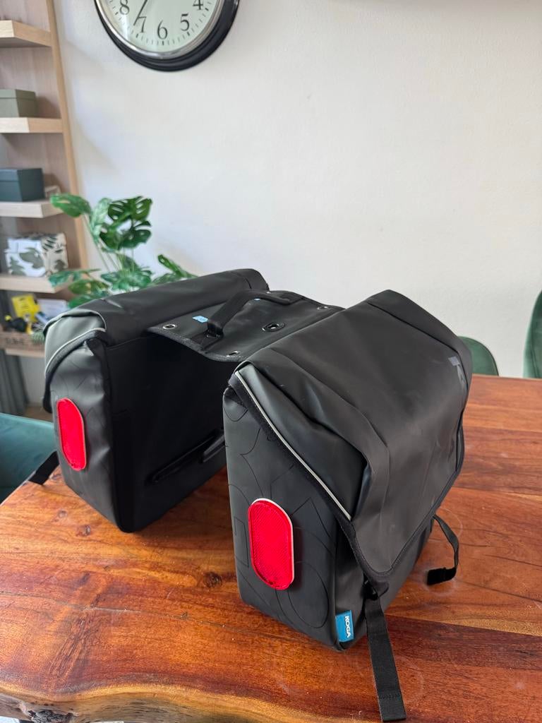 Koga Fietstas - Dubbele Fietstas Zwart, Ophalen, Zo goed als nieuw