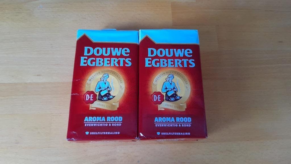2 pakken koffie rood Douwe Egberts met punten, Ophalen