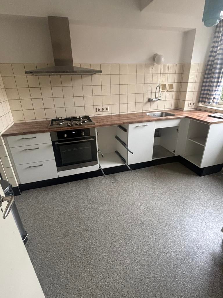 Is al gedemonteerd, Huis en Inrichting, Keuken | Complete keukens, Gebruikt, Wit, Enkelwandige keuken, Ophalen of Verzenden