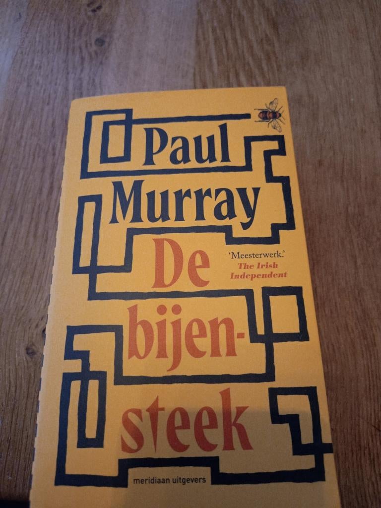 De Bijensteek - Paul Murray (roman), Boeken, Ophalen of Verzenden, Zo goed als nieuw, Paul Murray, Europa overig