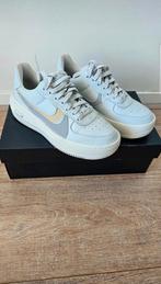 NIKE Air Force 1, Wit, Nike, Ophalen of Verzenden, Sneakers of Gympen