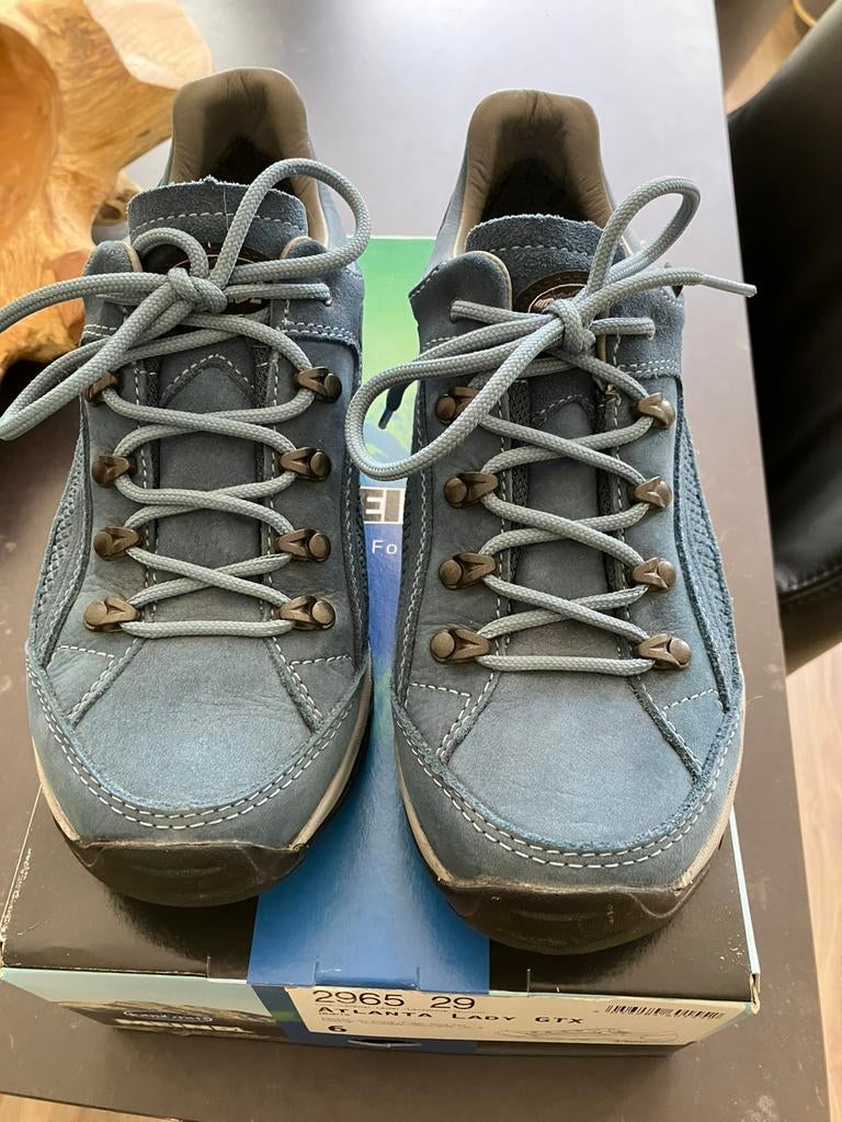 Te koop dames Meindl berg/wandel schoenen, Sport en Fitness, Bergsport en Wandelen, Ophalen of Verzenden, Zo goed als nieuw, Schoenen