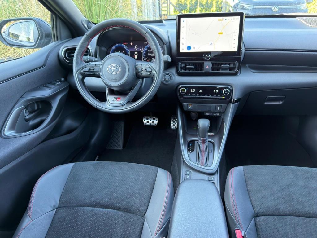 Toyota Yaris Hybrid 130 GR Sport | JBL | Carplay | HUD | Key, 450 kg, Gebruikt, Euro 6, 4 kWh