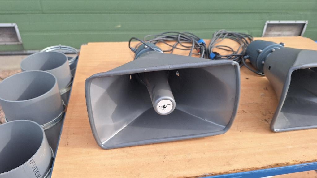 Speakers Monacor luidsprekker stadionspeakers KU-916T, Audio, Tv en Foto, Luidsprekers, Gebruikt, 60 tot 120 watt, Industriepark 2a 9351PA Leek