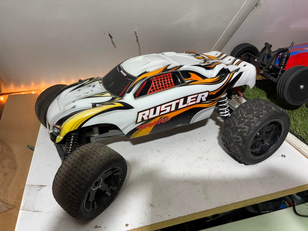 Traxxas rustler chassis, Ophalen of Verzenden, Zo goed als nieuw, Auto offroad