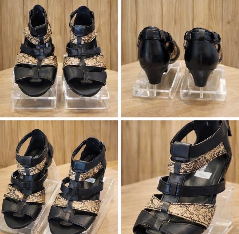 Zwarte sandalen met slangenprint, Kleding | Dames, Schoenen, Zo goed als nieuw, Sandalen of Muiltjes, Zwart, Ophalen of Verzenden