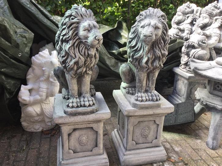 Leeuwen op Zuil, Tuin en Terras, Tuinbeelden, Nieuw, Dierenbeeld, Beton, Ophalen