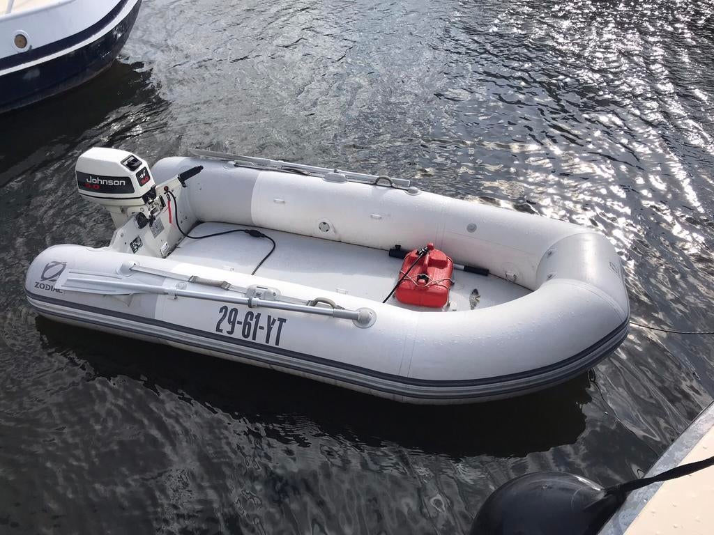 Zodiac 270 earo + 5pk Johnson, Watersport en Boten, Bootonderdelen, Ophalen of Verzenden, Zo goed als nieuw, Overige typen, Motorboot