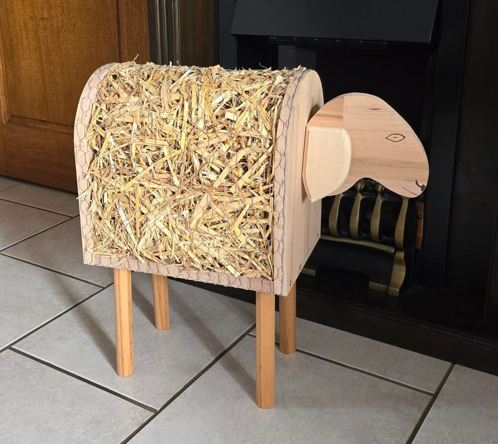 Te koop. Schaap, Ophalen, Nieuw, Hout