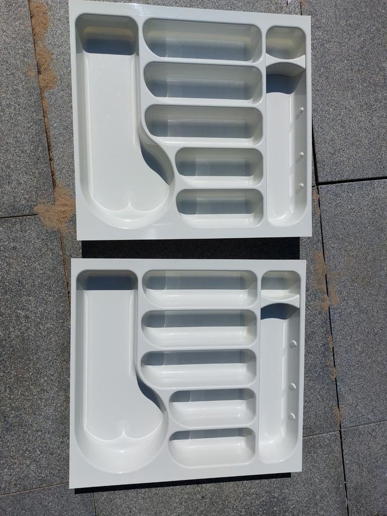 Twee bestekbakken, Ophalen, 50 tot 100 cm, Zo goed als nieuw, Minder dan 100 cm