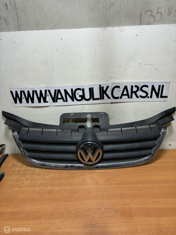 Grill  Volkswagen Caddy Bestel III ('03-'10, Auto-onderdelen, Carrosserie en Plaatwerk, Volkswagen, Gebruikt, Ophalen of Verzenden