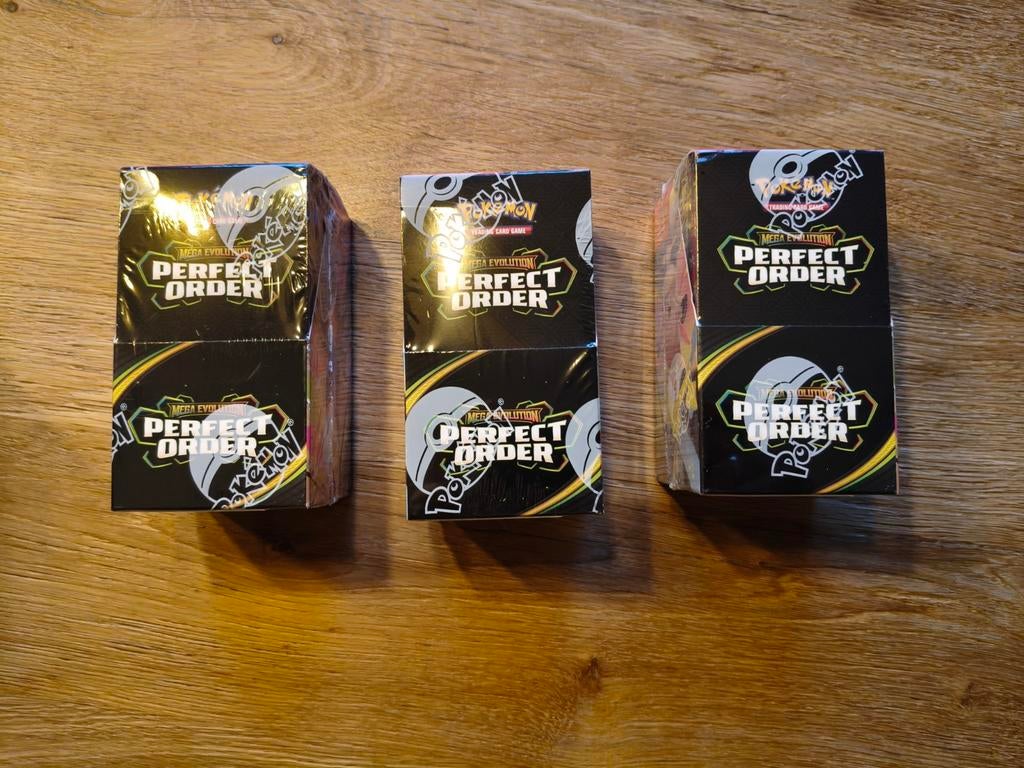Perfect Order Booster Box (18 Boosters) - per stuk, Ophalen of Verzenden, Nieuw, Boosterbox