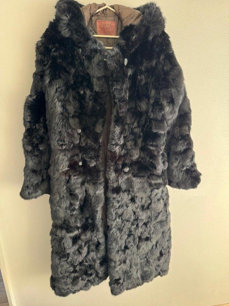 Lange vintage bontjas – 100% echt konijnenbont, Furs Up at Alexander’s, Ophalen of Verzenden, Zo goed als nieuw, Zwart