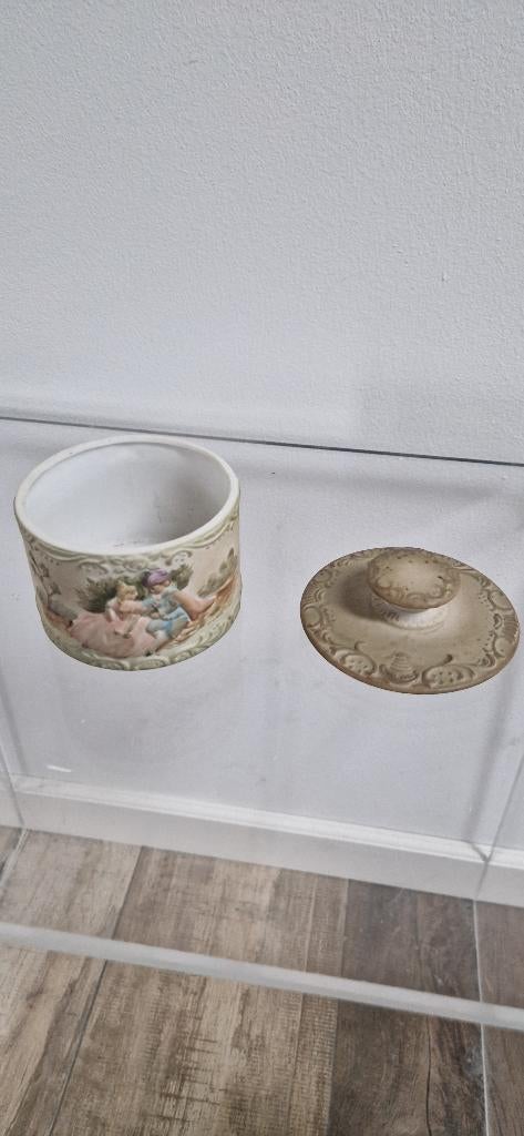 Potje van Porselein, Antiek en Kunst, Ophalen of Verzenden