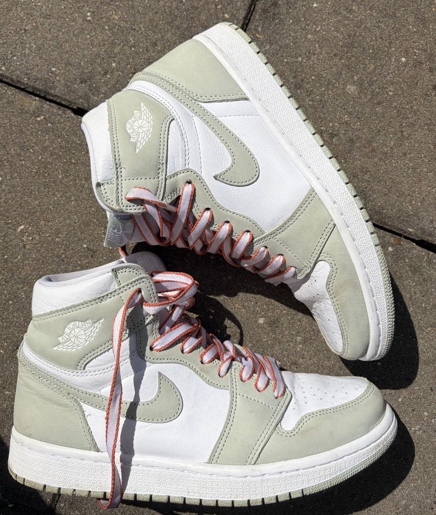 Nike Air Jordan 1 High OG Seafoam, Kleding | Dames, Schoenen, Nike Air Jordan, Ophalen of Verzenden, Sneakers of Gympen, Gedragen