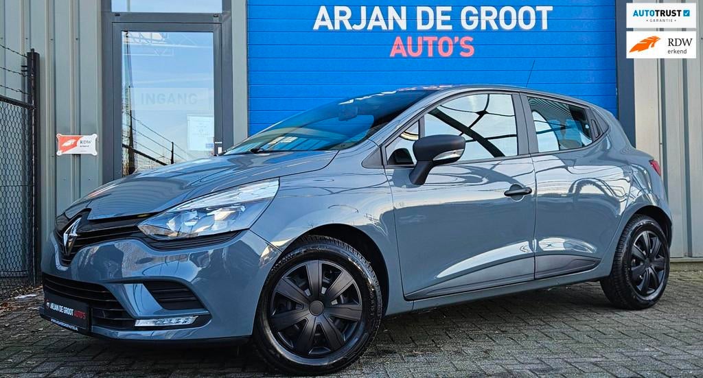Renault Clio 1.2 72PK 4 Cilinder Airco Navi Cruise 2018 Deal, Voorwielaandrijving, Stof, 4 cilinders, Handgeschakeld