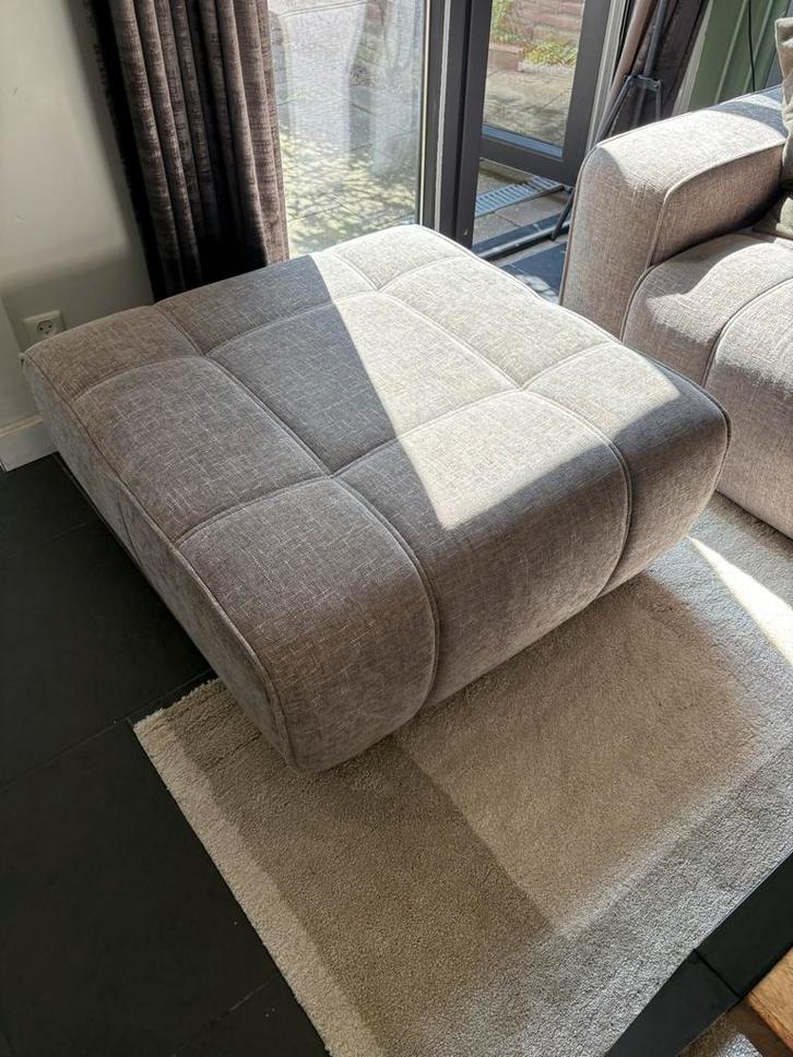 Grijze Hocker, Huis en Inrichting, Banken | Voetenbanken en Poefen, Zo goed als nieuw, 75 tot 100 cm, 75 tot 100 cm, Vierkant