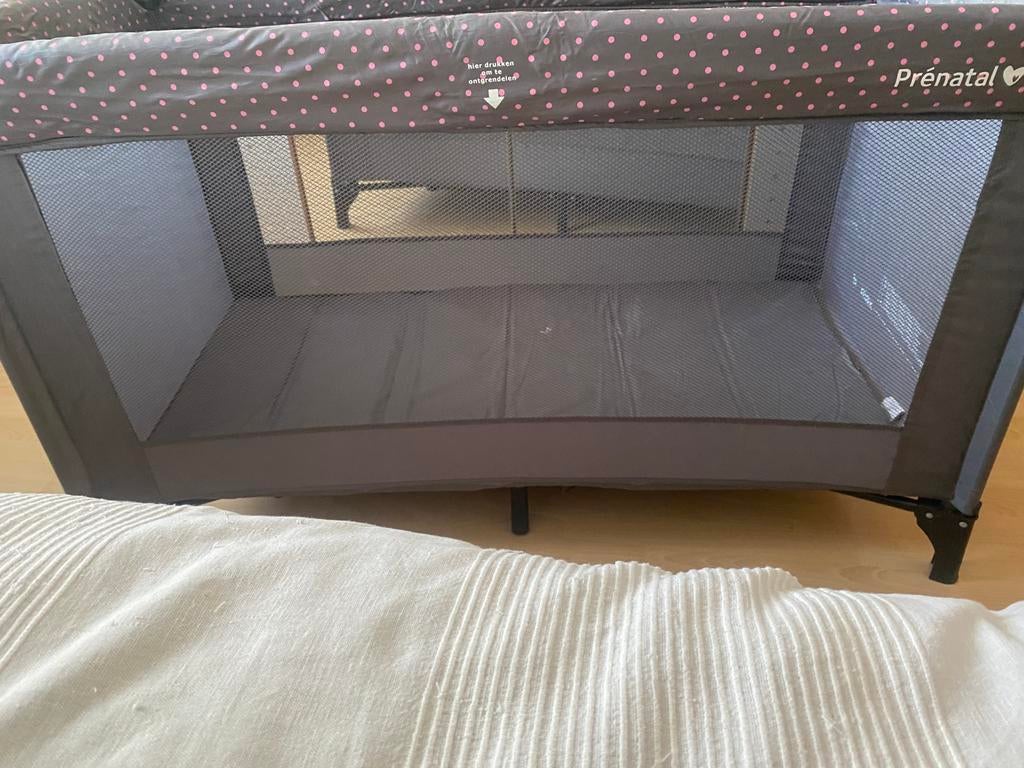 Camping bed, Kinderen en Baby's, Ophalen of Verzenden, Zo goed als nieuw, Reisbedje