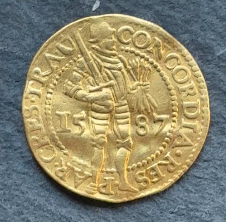 Nederland, dukaat goud Utrecht 1587 (zeer vroeg), Postzegels en Munten, Munten | Europa | Niet-Euromunten, Overige landen, Goud