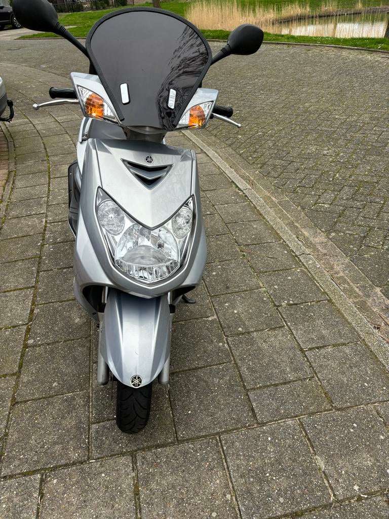 Yamaha Cygnus 125 cc motorscooter zilver, Particulier, Overig