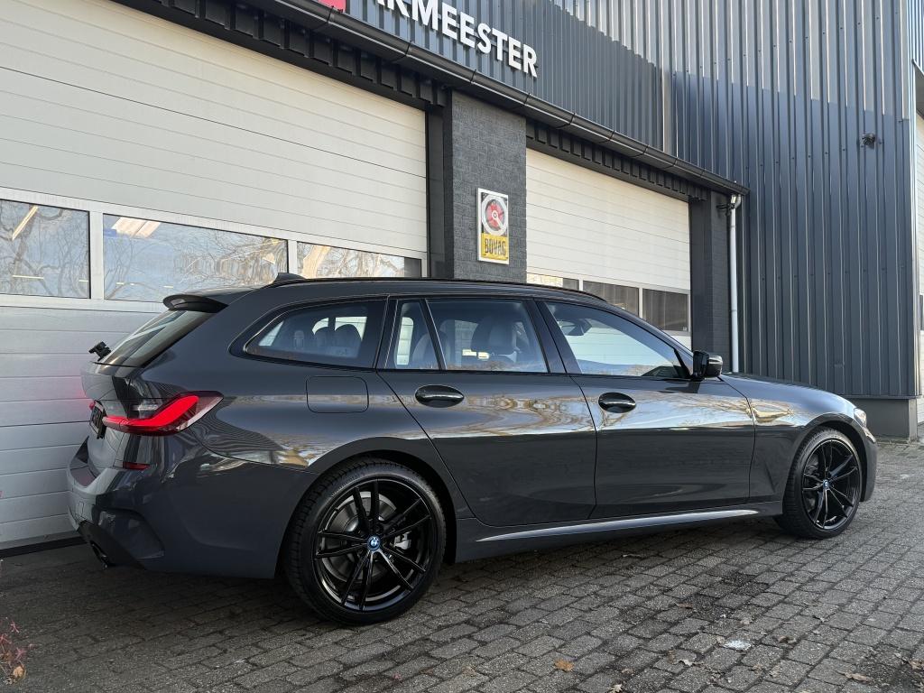 BMW 3 Serie Touring 320e Bns M-Sport pano/leer/vol!, Auto's, Automaat, 1998 cc, 1800 kg, Gebruikt