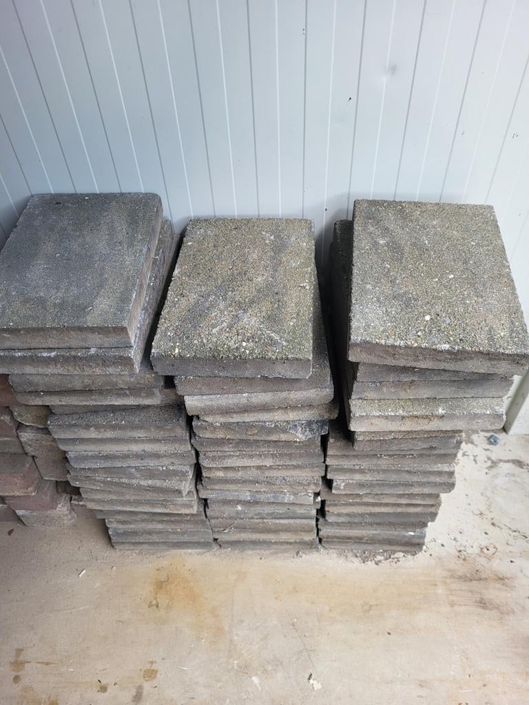 Gratis halve tegel 30/20, Tuin en Terras, Tegels en Klinkers, Ophalen of Verzenden, Gebruikt, Beton, Terrastegels