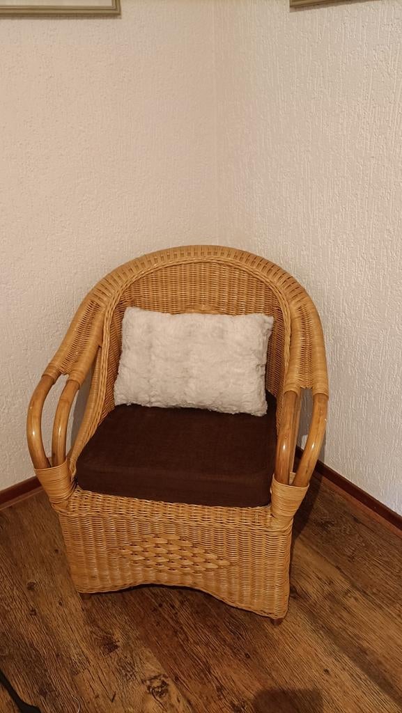 Rotan fauteuil, Ophalen, Zo goed als nieuw