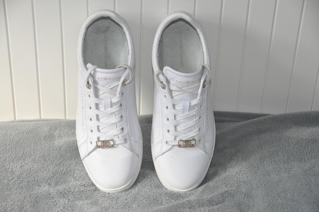 Tommy Hilfiger Dames Sneakers 38, Wit, Ophalen of Verzenden, Tommy Hilfiger, Sneakers of Gympen