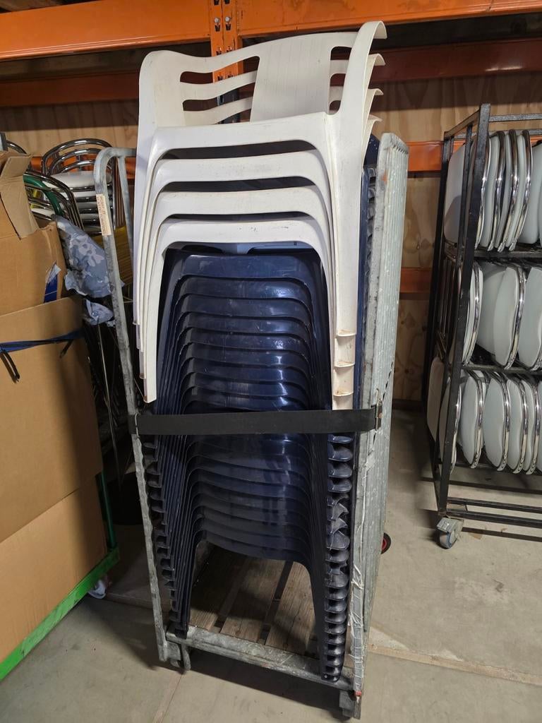 Jardin 20x blauwe stoel en 4x wit, Tuin en Terras, Tuinstoelen, Ophalen, Kunststof