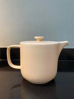 Vintage Theepot Flirt by R&B Jasper - Crèmekleurig Keramiek, Keramiek, Overige typen, Ophalen of Verzenden, Zo goed als nieuw