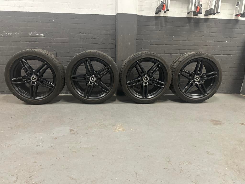 Mercedes AMG velgen 19inch  breedset + Michelin zomerbanden, Gebruikt, Banden en Velgen, Zomerbanden, Ophalen