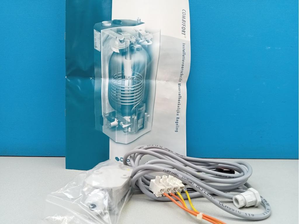 Temperatuurvoeler-set weersafhankelijke regeling Itho, Niet ingevuld, Cv-ketel of Combi-ketel, Niet ingevuld, Zo goed als nieuw