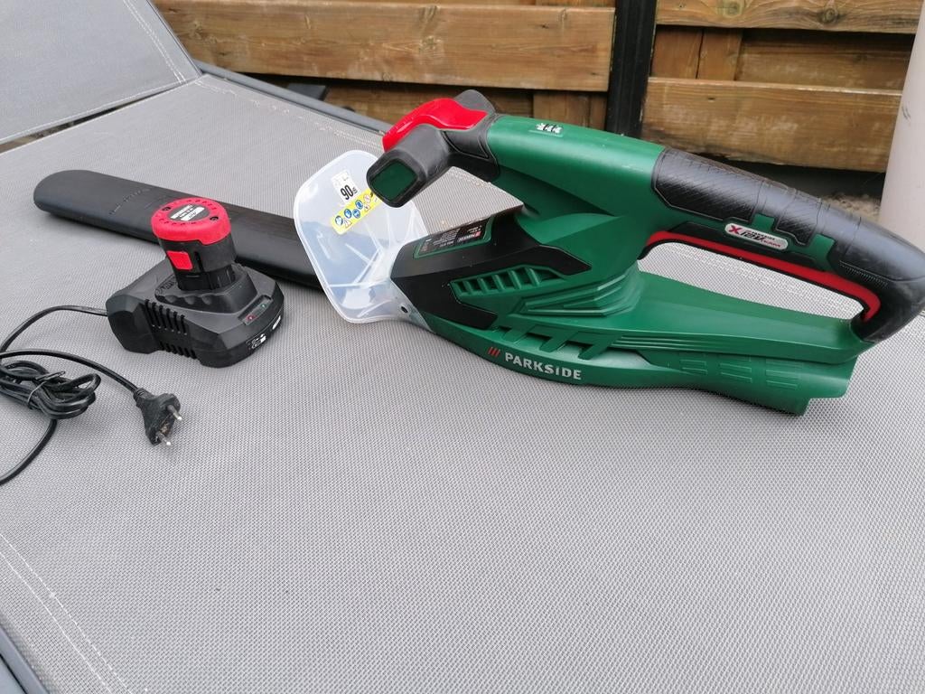 Parkside Accu Heggenschaar Accuheggenschaar met Lader, Ophalen of Verzenden, Zo goed als nieuw, Accu, Parkside