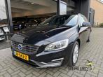Volvo V60 2.0 T5 Summum / Automaat / apk 1-2027, Auto's, Volvo, Euro 5, Stof, Zwart, 1984 cc