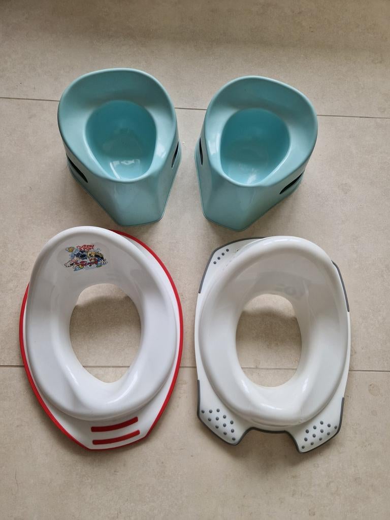 2 plaspotjes en 2 wc verkleiners, Ophalen of Verzenden, Gebruikt