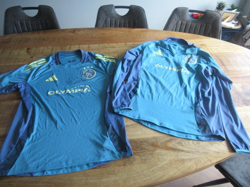 2x Ajax Olympia Shirt Gedragen + handtekening Ronald de boer, Verzamelen, Sportartikelen en Voetbal, Ophalen of Verzenden, Zo goed als nieuw