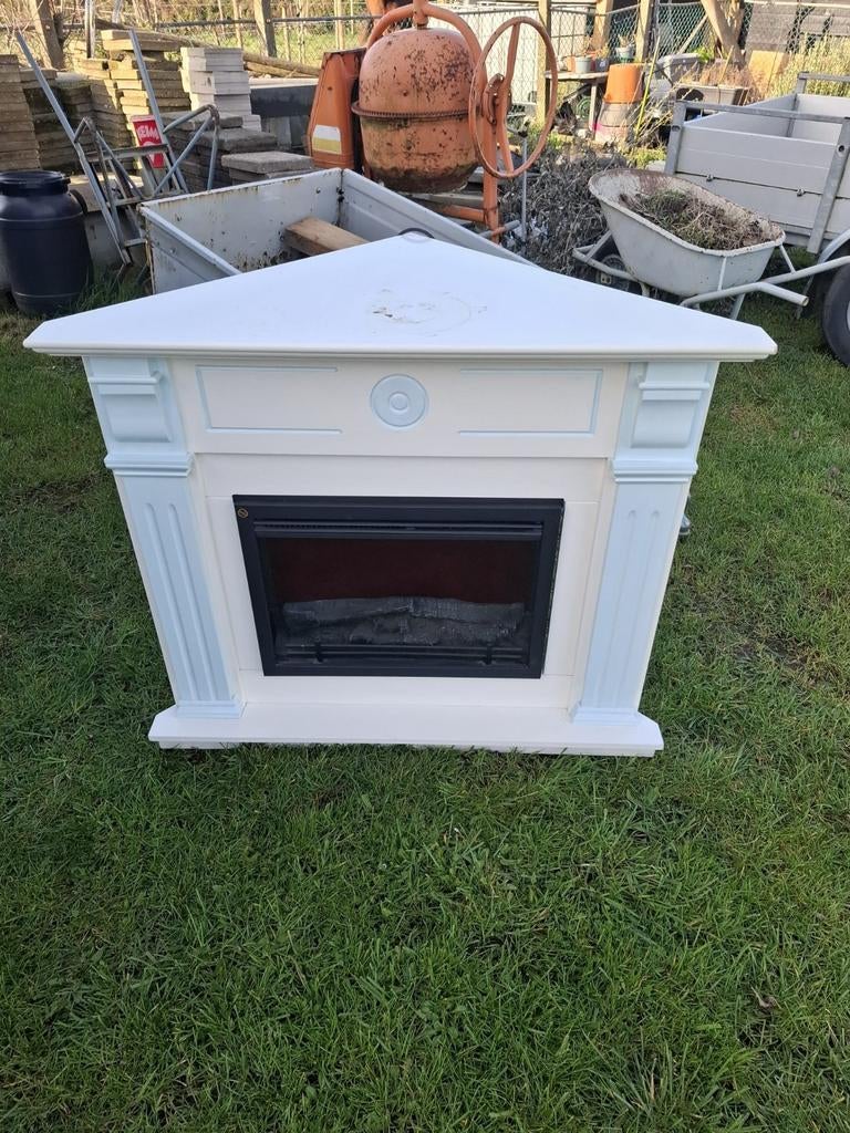 Sfeerhaard met ombouw, hoek of recht, met afstandsbediening, Huis en Inrichting, Haarden, Ophalen