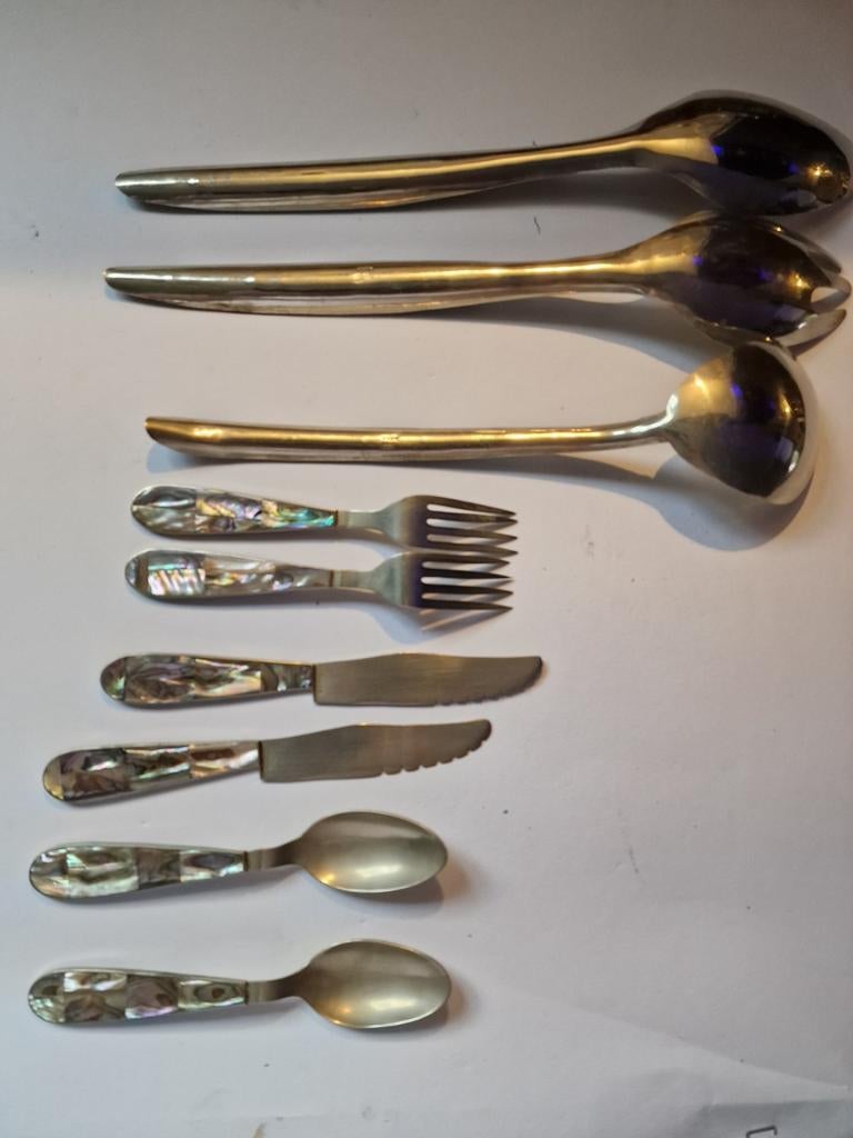 Dit bestek is van schelp( Abeloon) en Alpaca, Antiek en Kunst, Ophalen of Verzenden