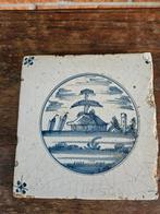 Antieke Friese wandtegel met schaapskooi en skutjes, Ophalen of Verzenden