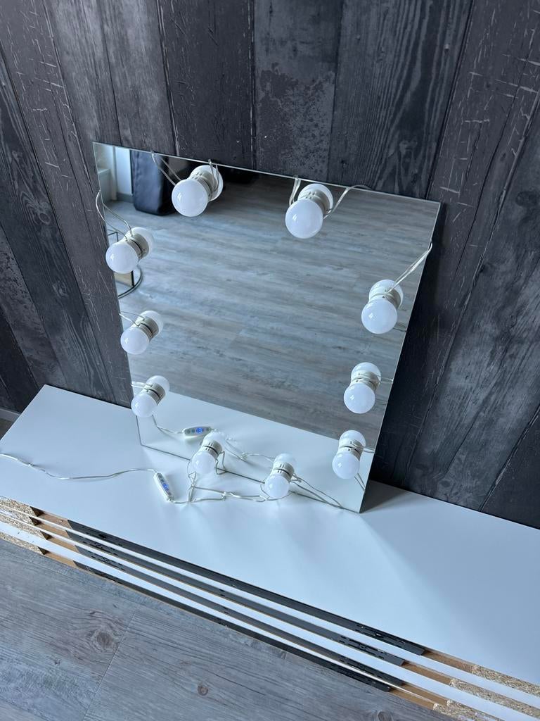 Make-up spiegel met LED-verlichting, Ophalen, Minder dan 50 cm, Zo goed als nieuw, Minder dan 100 cm