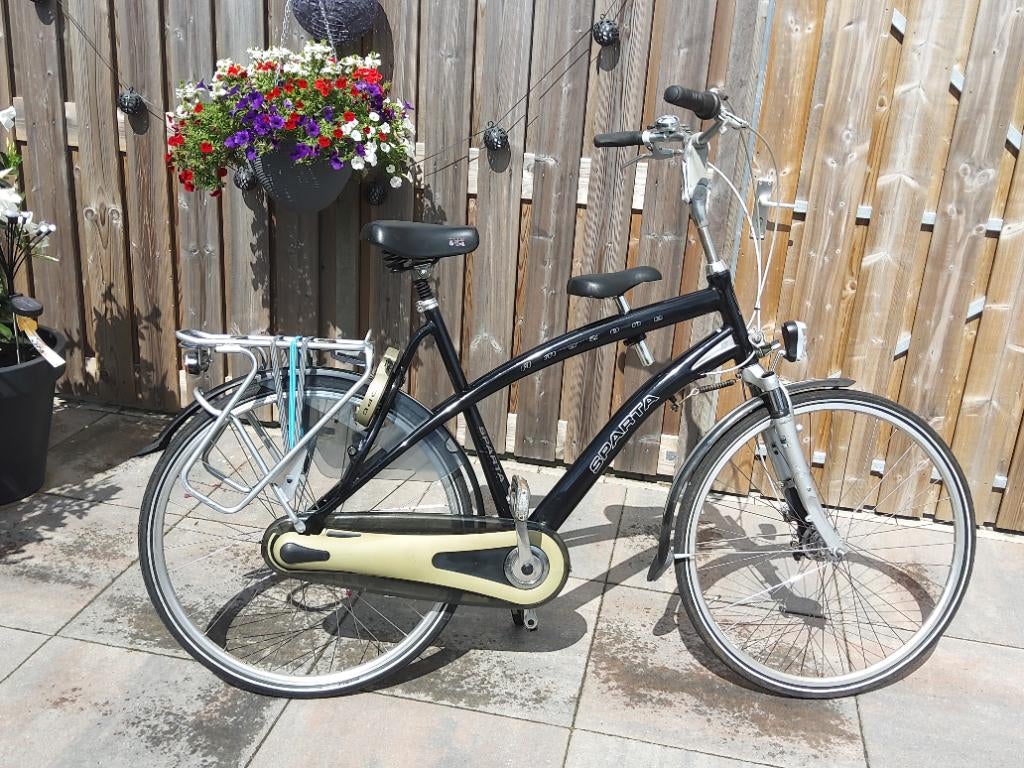 Mooie heren fiets papa fiets 28 inch., Fietsen en Brommers, Fietsen | Heren | Herenfietsen, Ophalen, Sparta, Versnellingen, Zo goed als nieuw